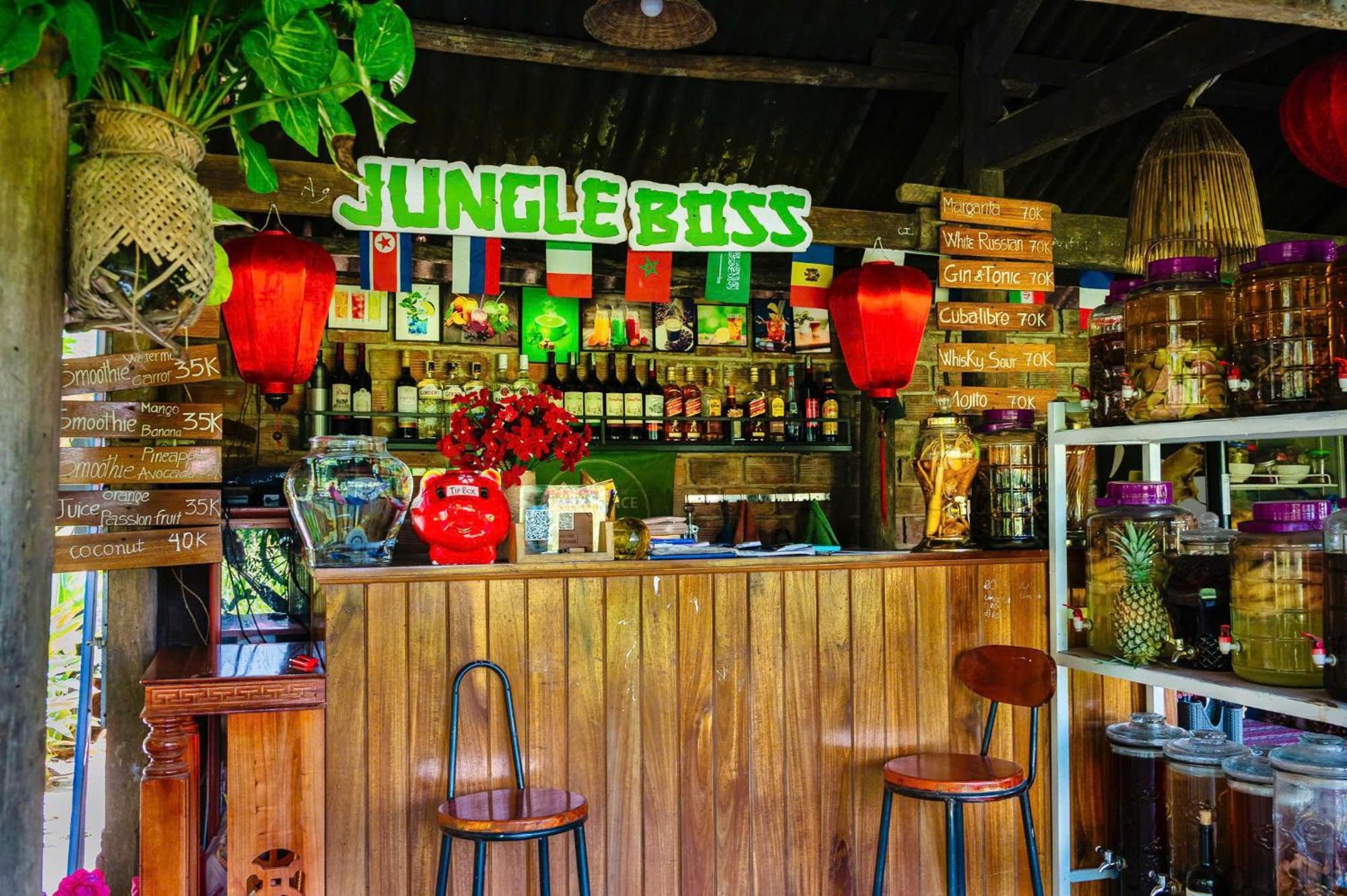 Jungle Boss Homestay Phong Nha Buitenkant foto