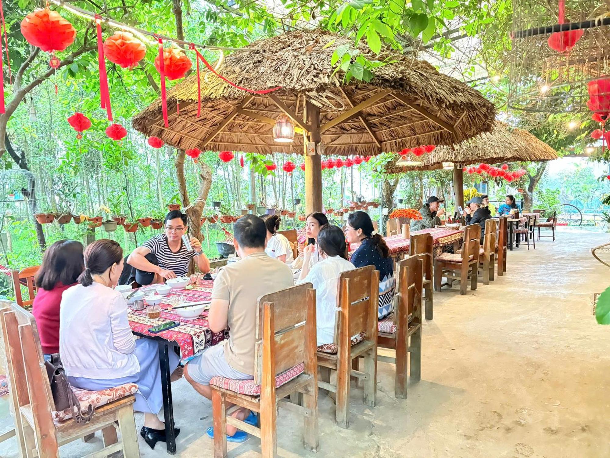Jungle Boss Homestay Phong Nha Buitenkant foto